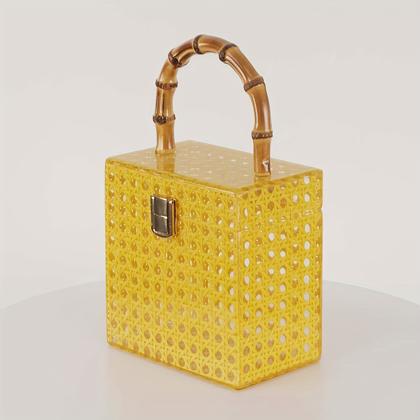 Kiss Clutch